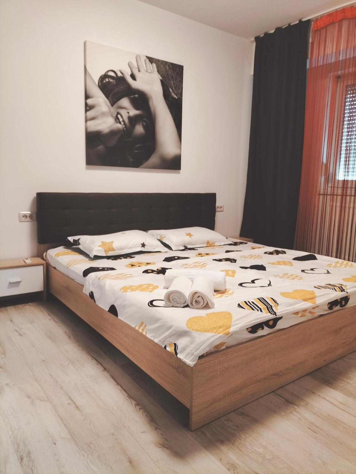 Lotus Area On Apartment Oradea Exterior photo